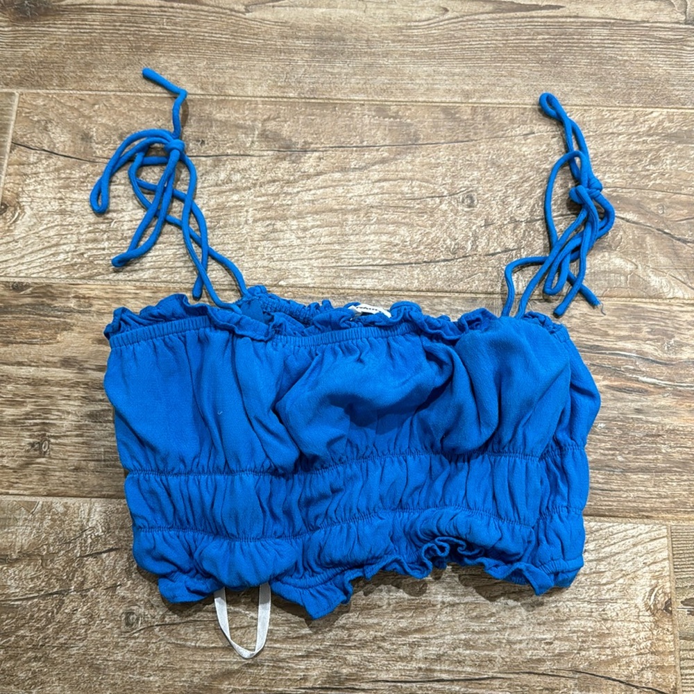 Superdown blue crop top. Size xs.